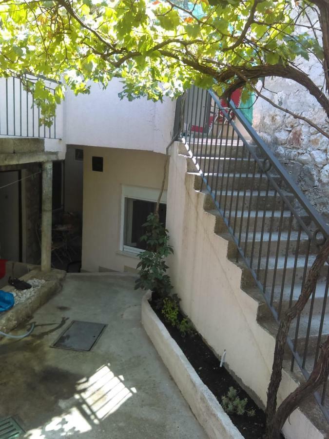 Studio Apartman Megy Sutivan Exterior foto